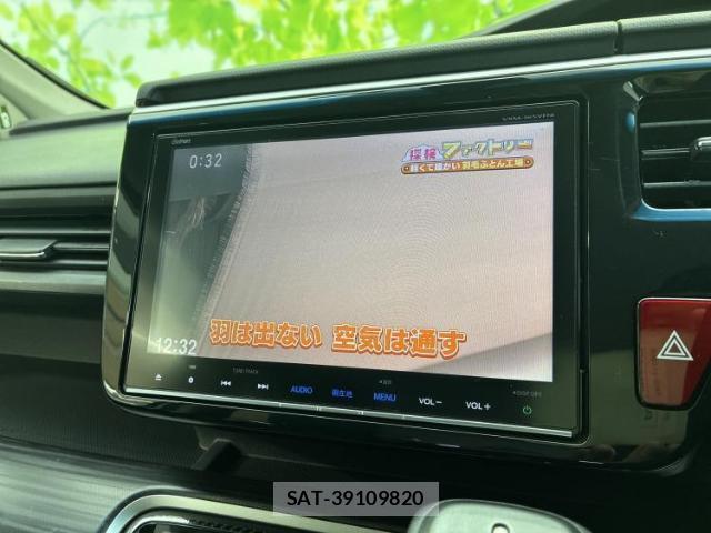 Honda e 2016-10 8012419-10