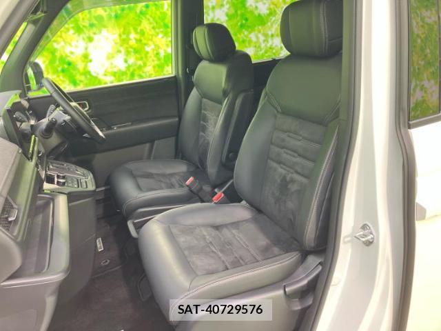 Honda e 2023-10 8012428-6