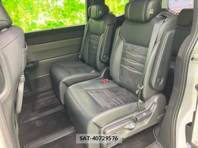 Honda e 2023-10 8012428-7