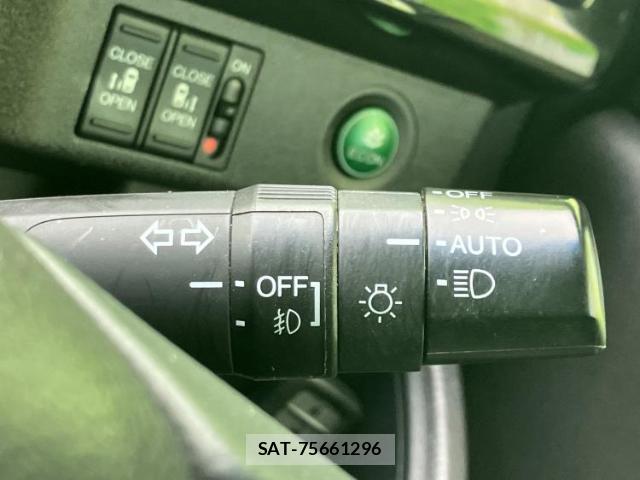 Honda e 2015-09 8012440-14