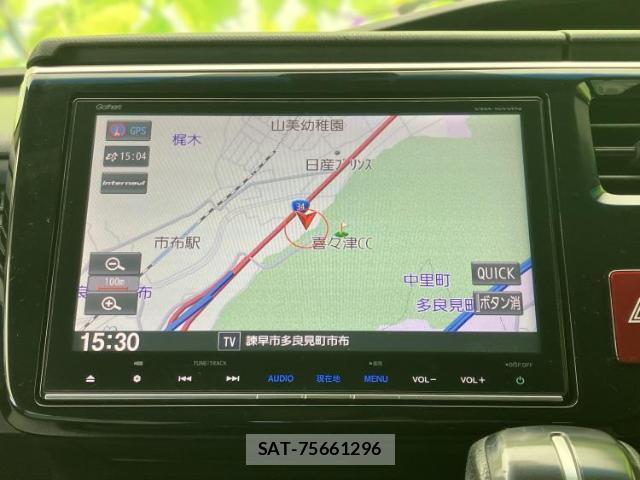 Honda e 2015-09 8012440-8