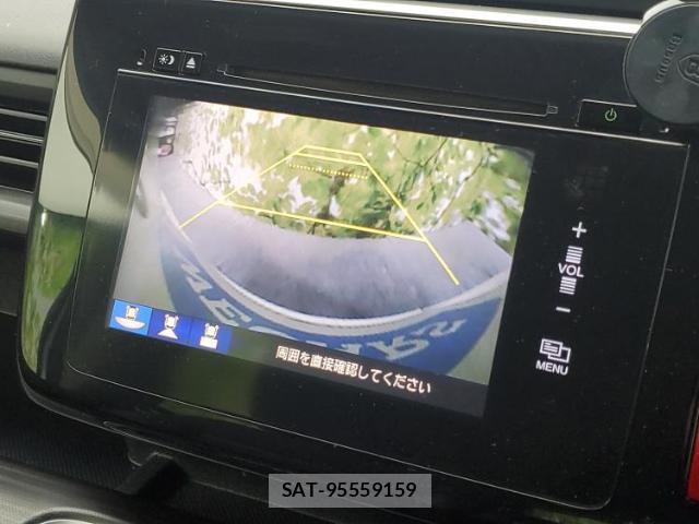 Honda e 2015-08 8012444-12