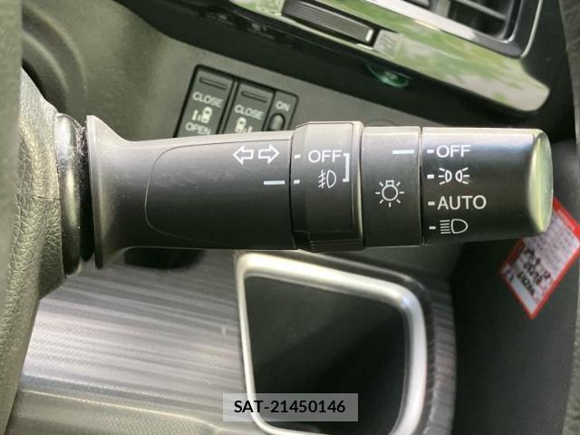 Honda e 2017-04 8012469-15