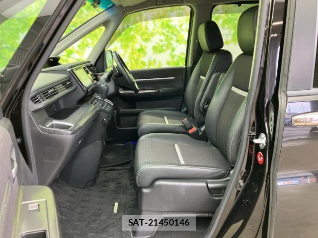 Honda e 2017-04 8012469-6