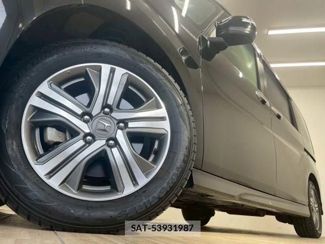 Honda e 2018-03 8012483-18