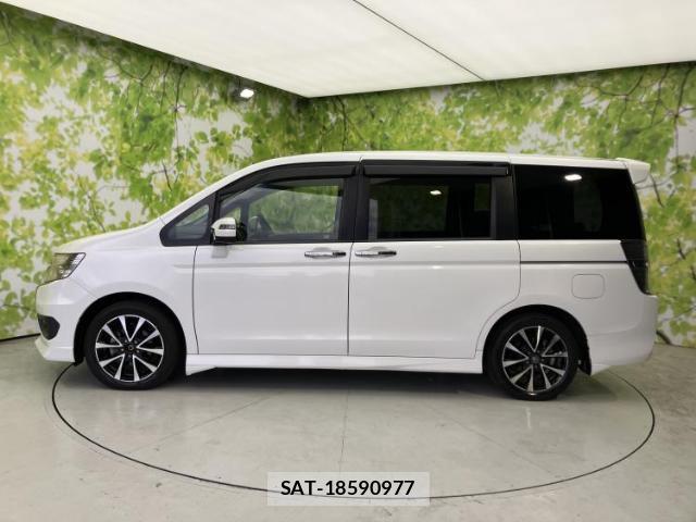 Honda e 2013-04 8012484-1