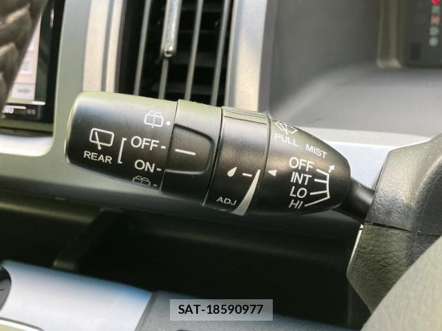 Honda e 2013-04 8012484-16
