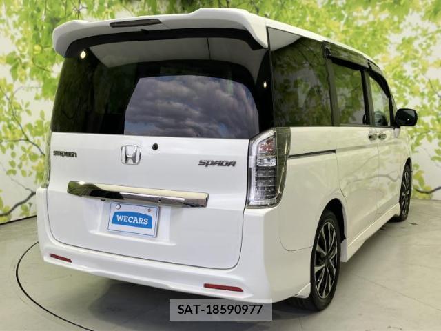 Honda e 2013-04 8012484-2