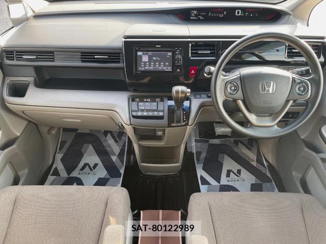 Honda e 2015-12 8003202-1