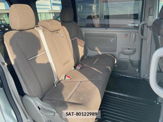 Honda e 2015-12 8003202-11