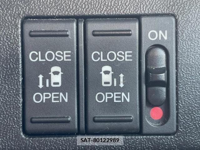Honda e 2015-12 8003202-2