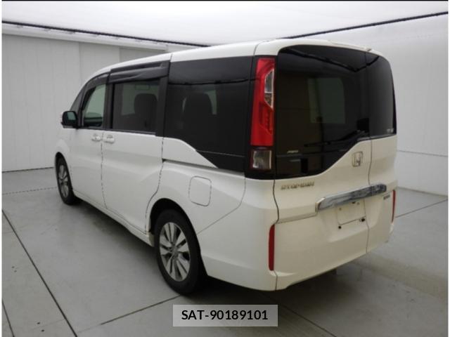 Honda e 2015-09 8003262-1