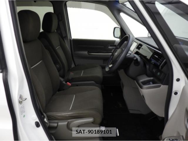 Honda e 2015-09 8003262-5
