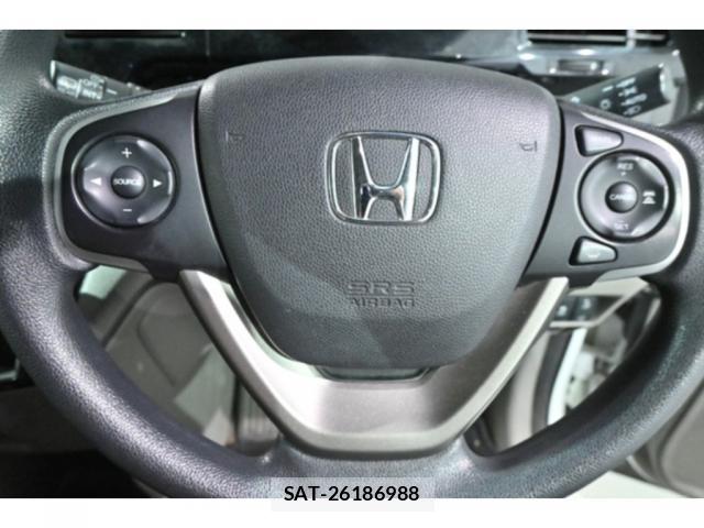 Honda e 2017-11 8003311-4