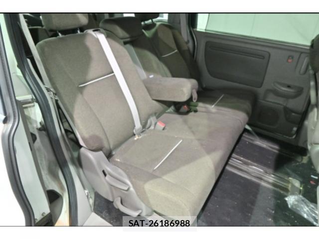 Honda e 2017-11 8003311-6