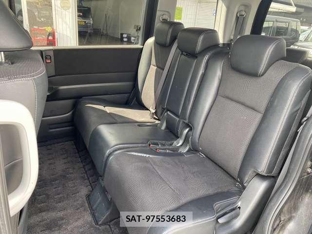 Honda e 2012-07 8003993-13
