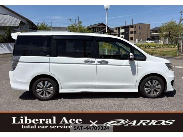 Honda e 2013-07 8004093-3