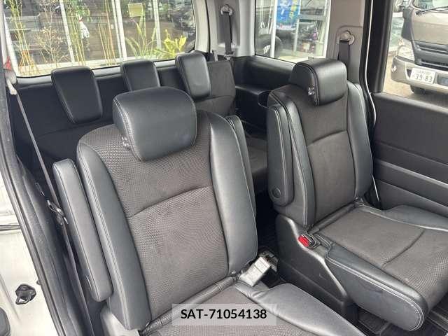 Honda e 2012-09 8004094-18