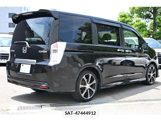 Honda e 2011-04 8004115-2