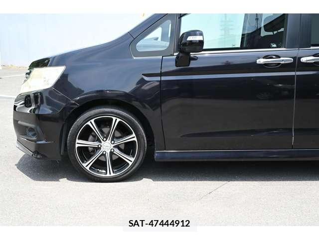Honda e 2011-04 8004115-8