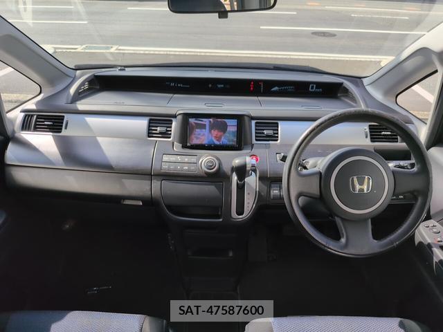 Honda e 2009-01 8004404-2