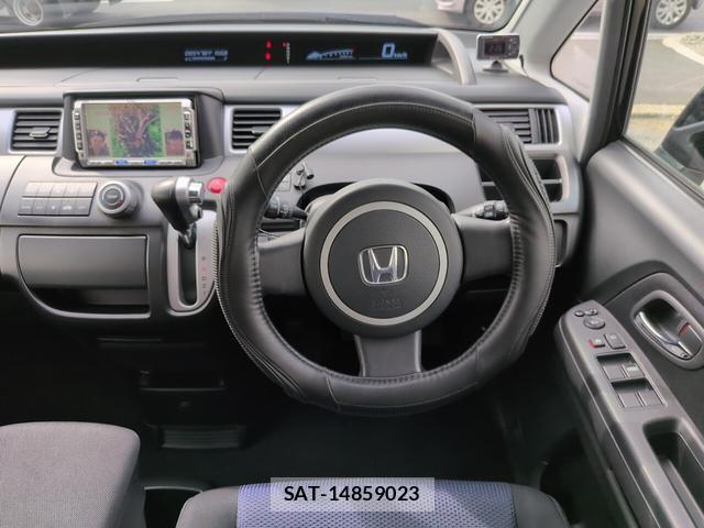 Honda e 2009-01 8004405-15