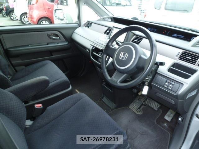 Honda e 2007-03 8004531-4