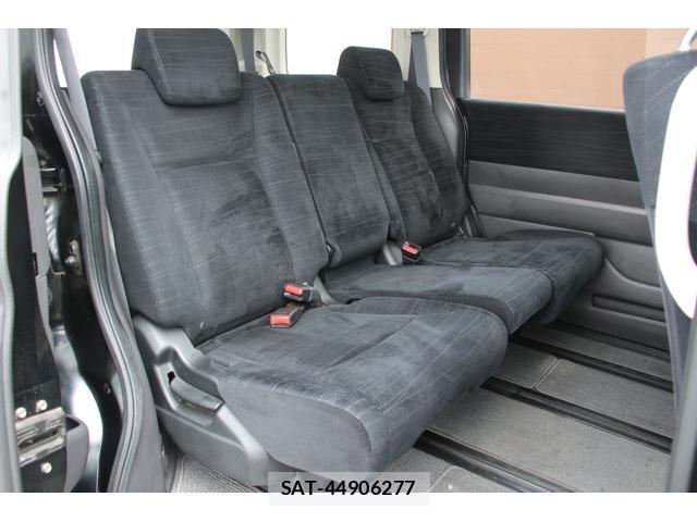 Honda e 2012-03 8004809-15