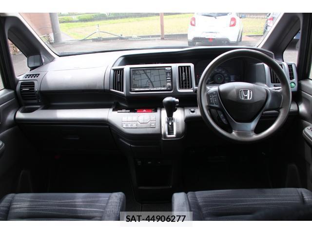 Honda e 2012-03 8004809-2
