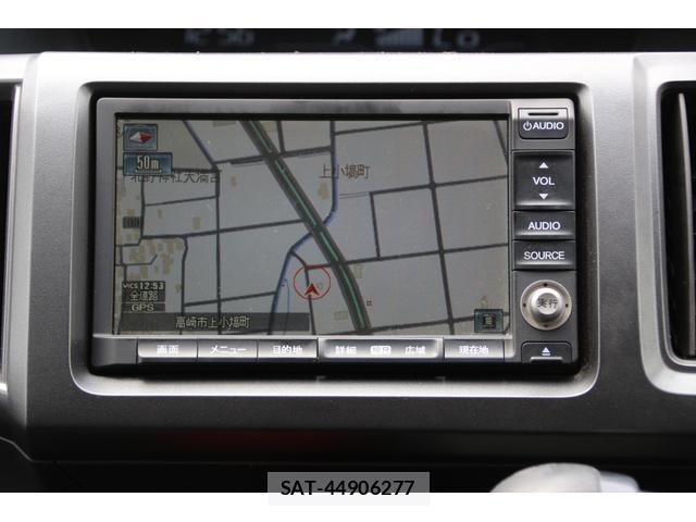 Honda e 2012-03 8004809-4
