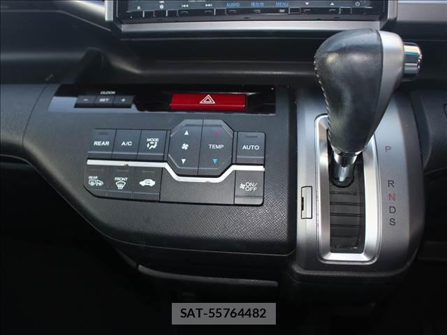 Honda e 2013-02 8005363-13