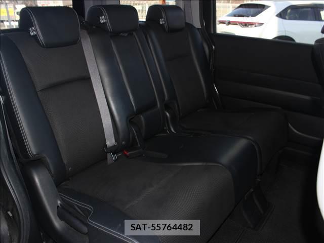Honda e 2013-02 8005363-17