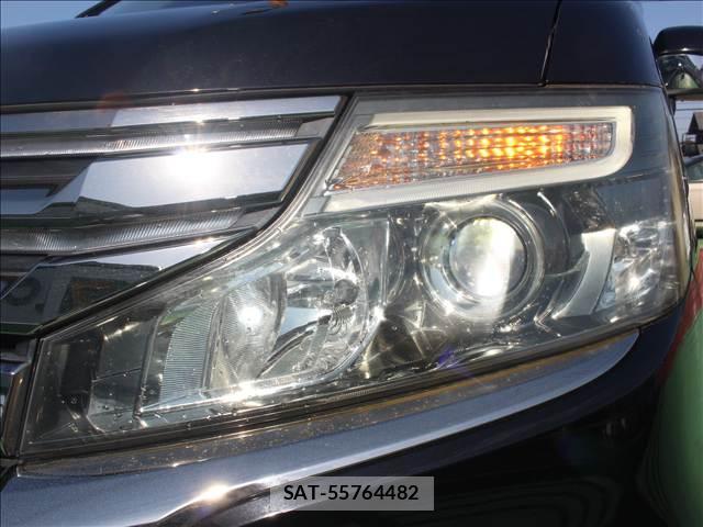 Honda e 2013-02 8005363-4