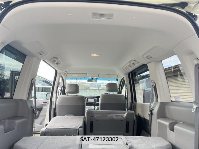 Honda e 2010-12 8006484-16