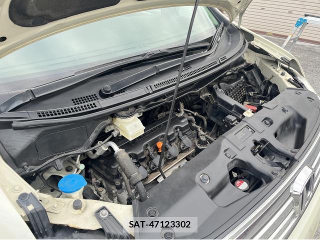 Honda e 2010-12 8006484-19