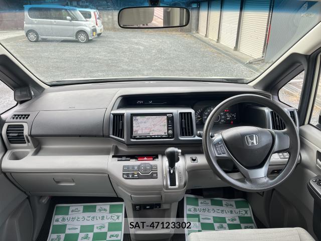 Honda e 2010-12 8006484-2