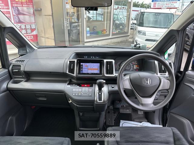 Honda e 2013-08 8006615-1