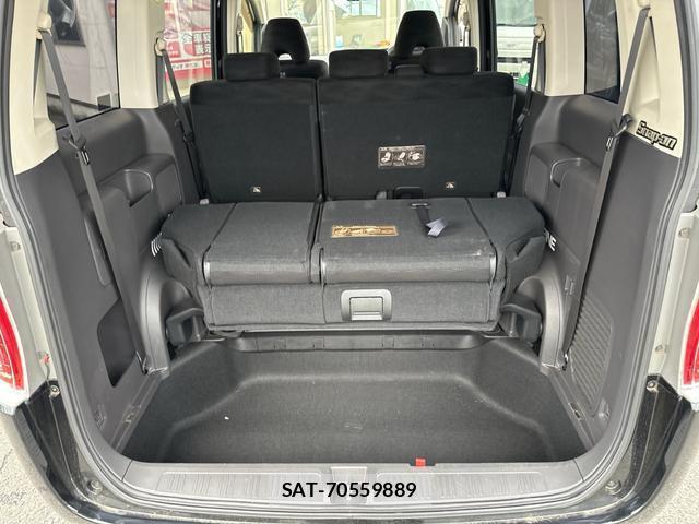 Honda e 2013-08 8006615-16