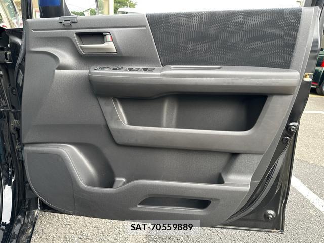 Honda e 2013-08 8006615-18