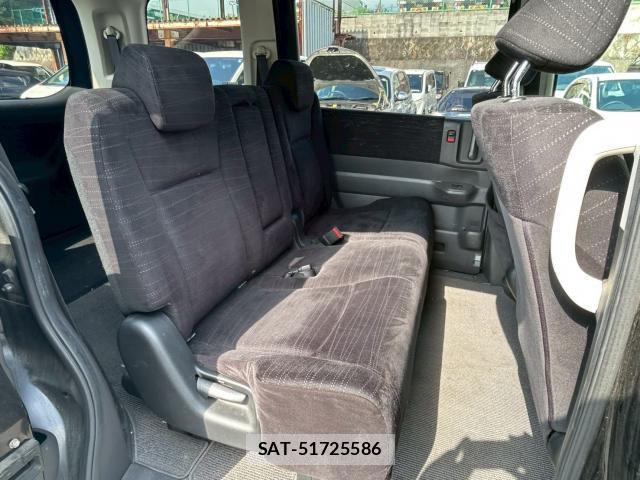 Honda e 2011-07 8006685-6