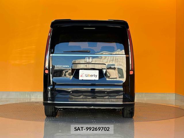 Honda e 2025-10 8007100-3