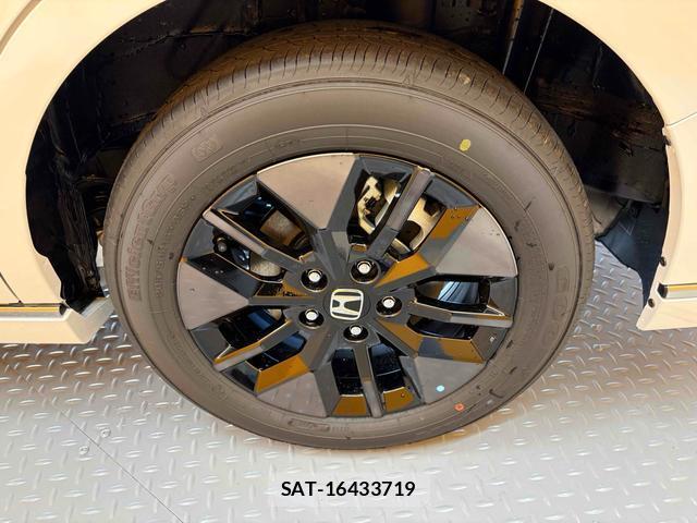 Honda e 2025-10 8007101-12