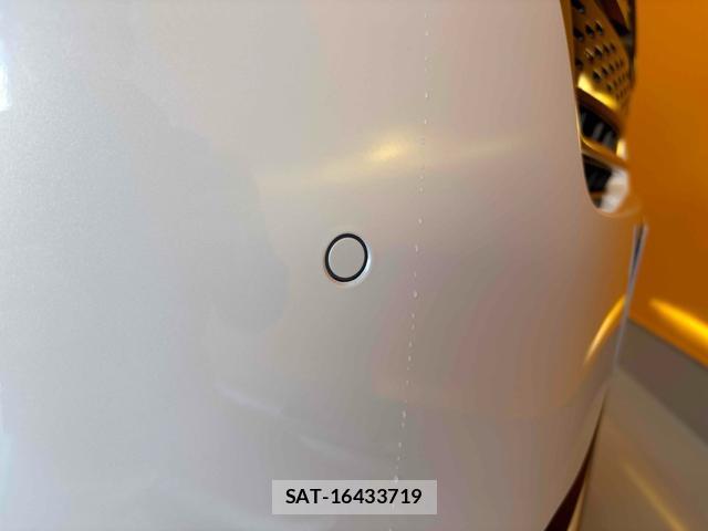 Honda e 2025-10 8007101-17