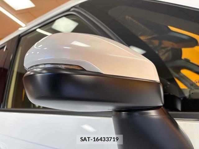 Honda e 2025-10 8007101-19