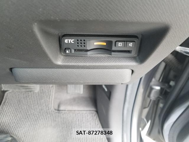 Honda e 2010-06 8007815-13