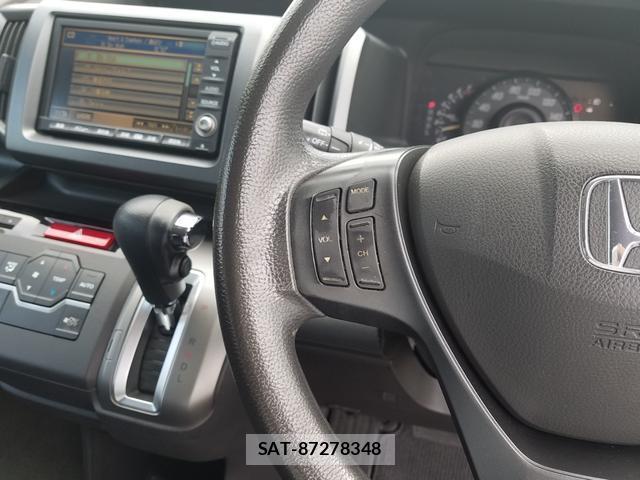 Honda e 2010-06 8007815-14