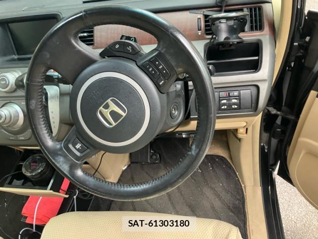 Honda e 2006-01 8007880-9