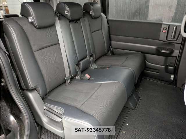 Honda e 2012-12 8007963-11
