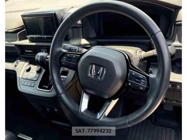 Honda e 2022-06 8008068-2