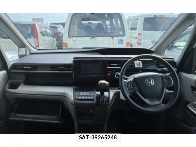 Honda e 2021-05 8008071-2